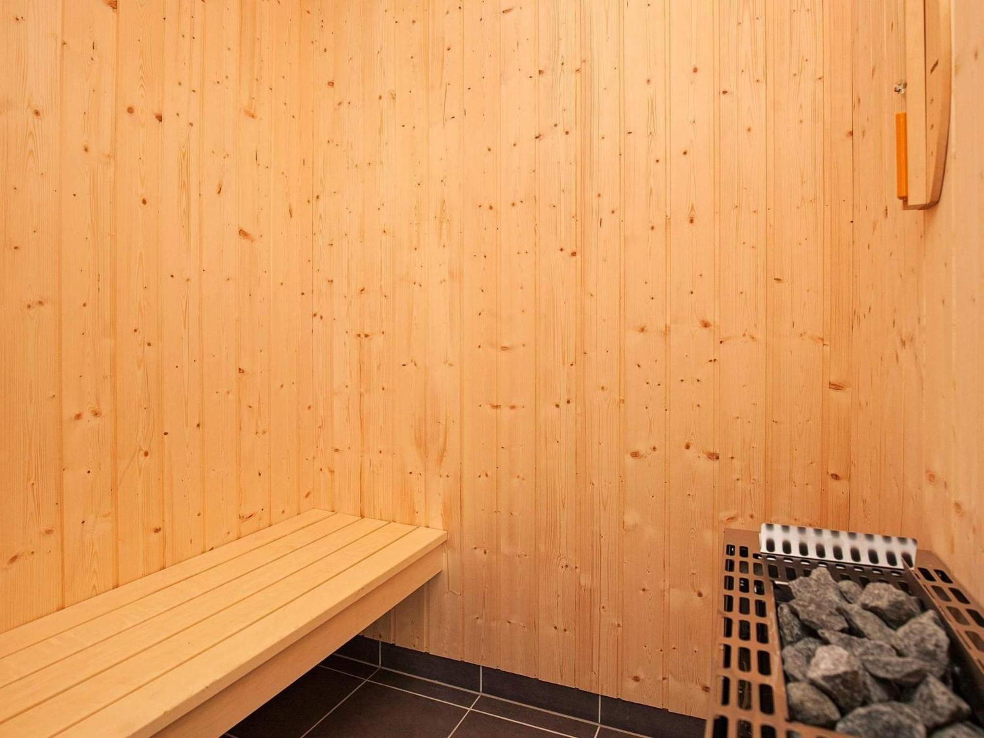 8 Person Holiday Home In Gro Enbrode โกรสเซนโบรเดอ ภายนอก รูปภาพ
